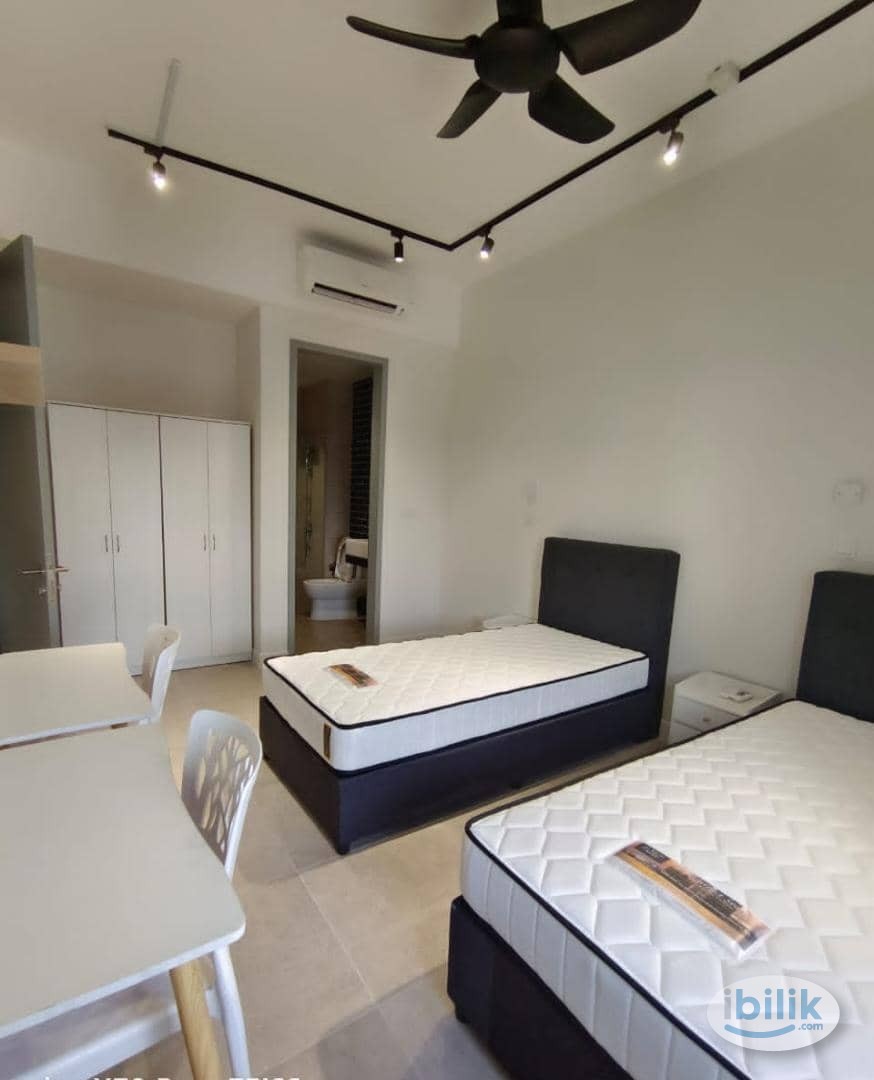 Union Suites Condo Middle Room for rent at Bandar Sunway, Petaling Jaya - Image 4