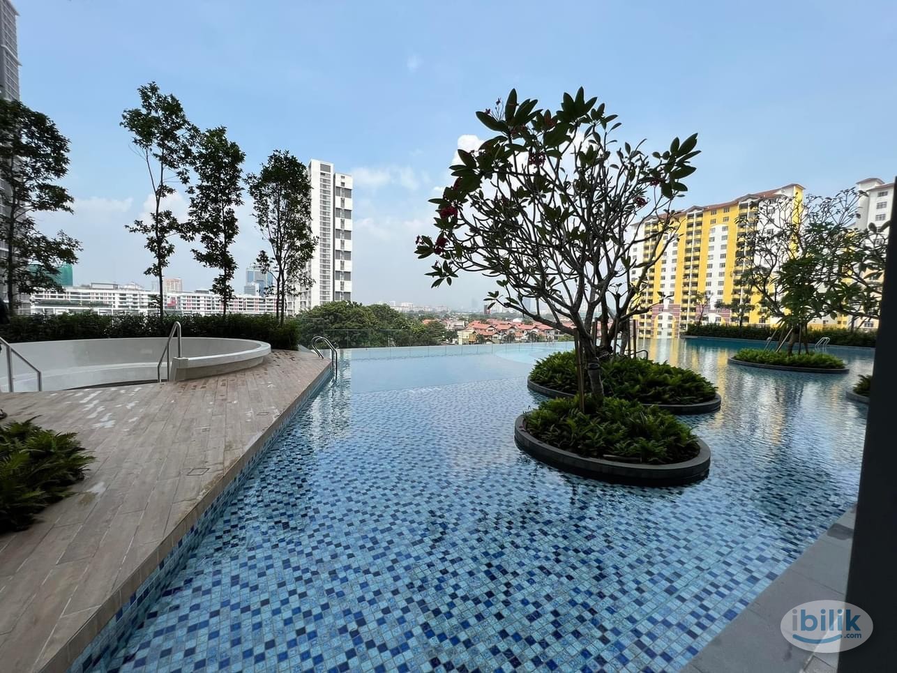 Union Suites Condo Middle Room for rent at Bandar Sunway, Petaling Jaya - Image 5