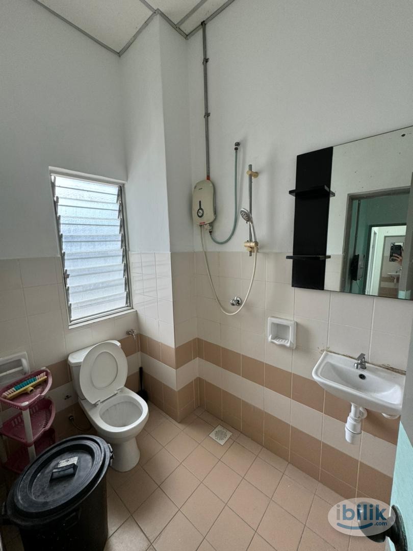 Rahmah Room for the Budget Conscious in Bandar Sunway - Image 1