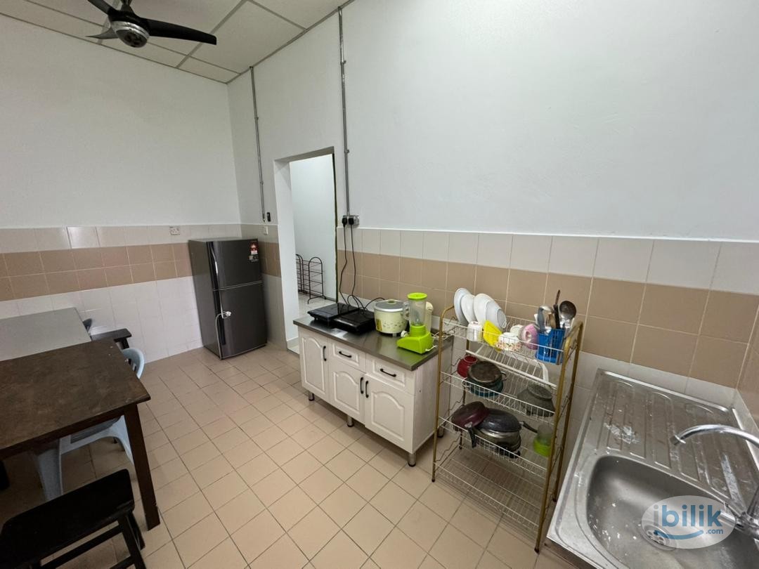 Rahmah Room for the Budget Conscious in Bandar Sunway - Image 2