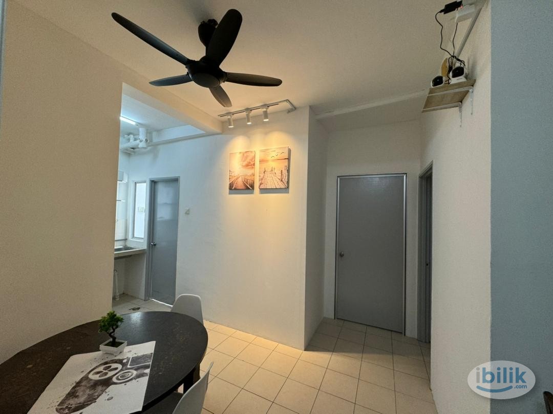 [Smartlock enabled] Ensuite bedroom nearby MYDIN / Giant / Decathlon / NSK Grocer / Summit USJ / Damen Mall - Image 4