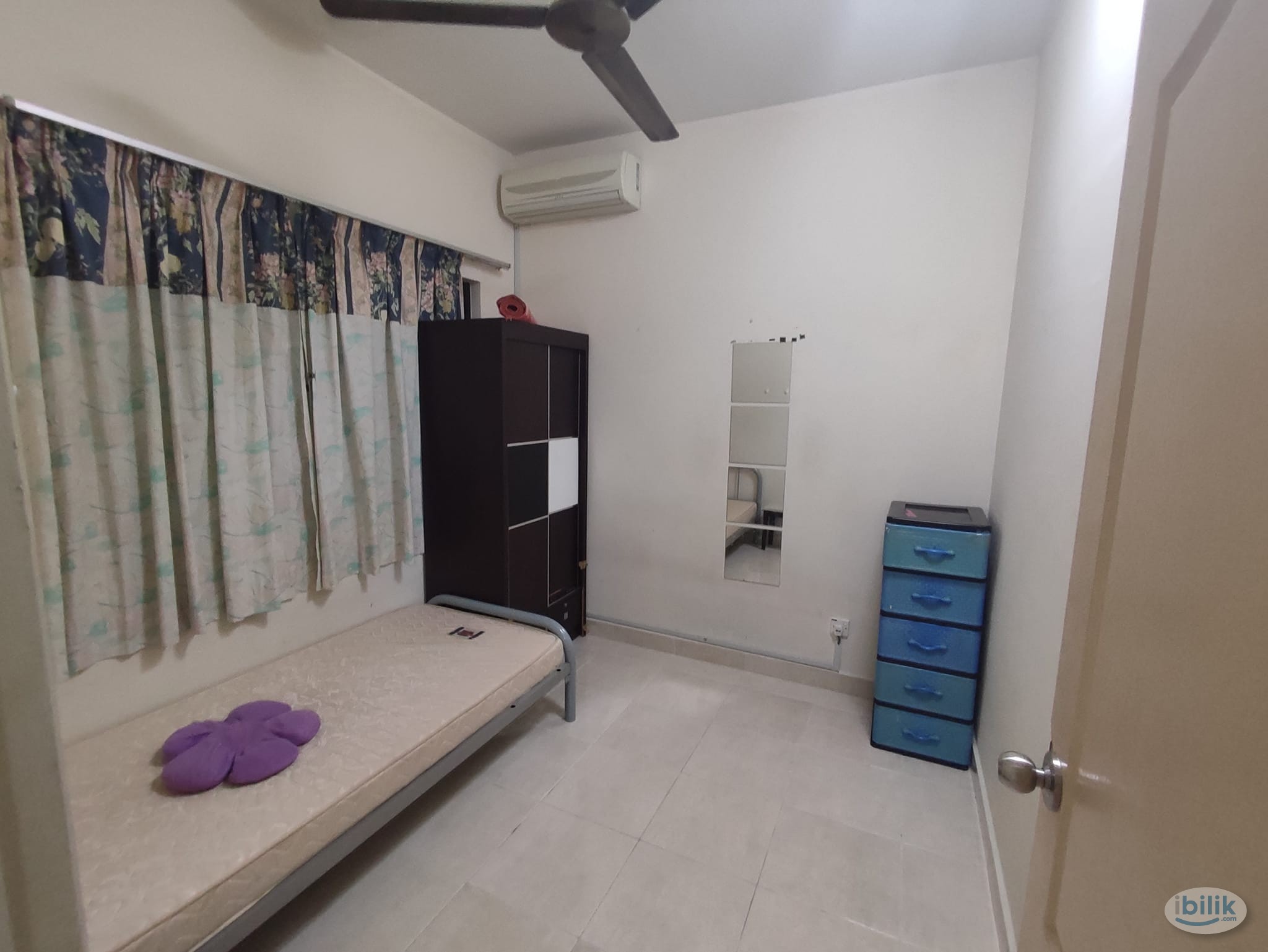 small room at pelangi utama condo - Image 4