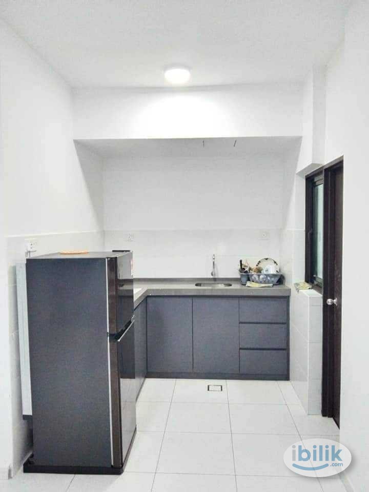 Master Room at The Heights Residence @ Taman Muzaffar Heights, Ayer Keroh - Image 2