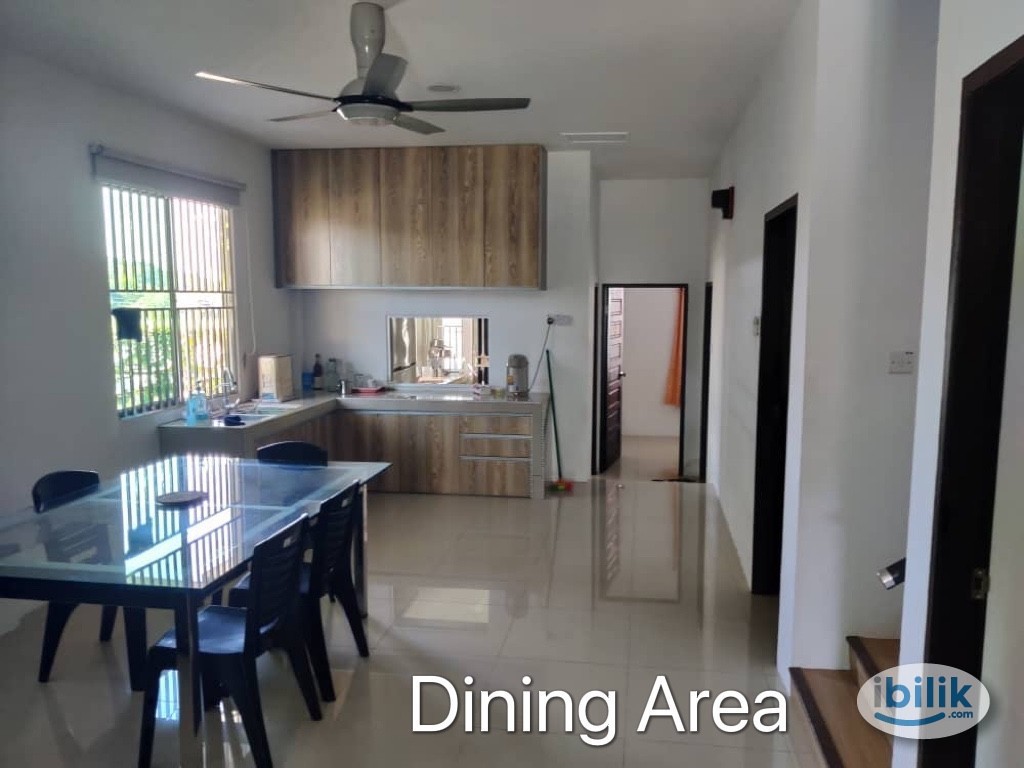BIG Master Room with Private Bathroom (near GH, Town, Shell HQ etc) - Image 4