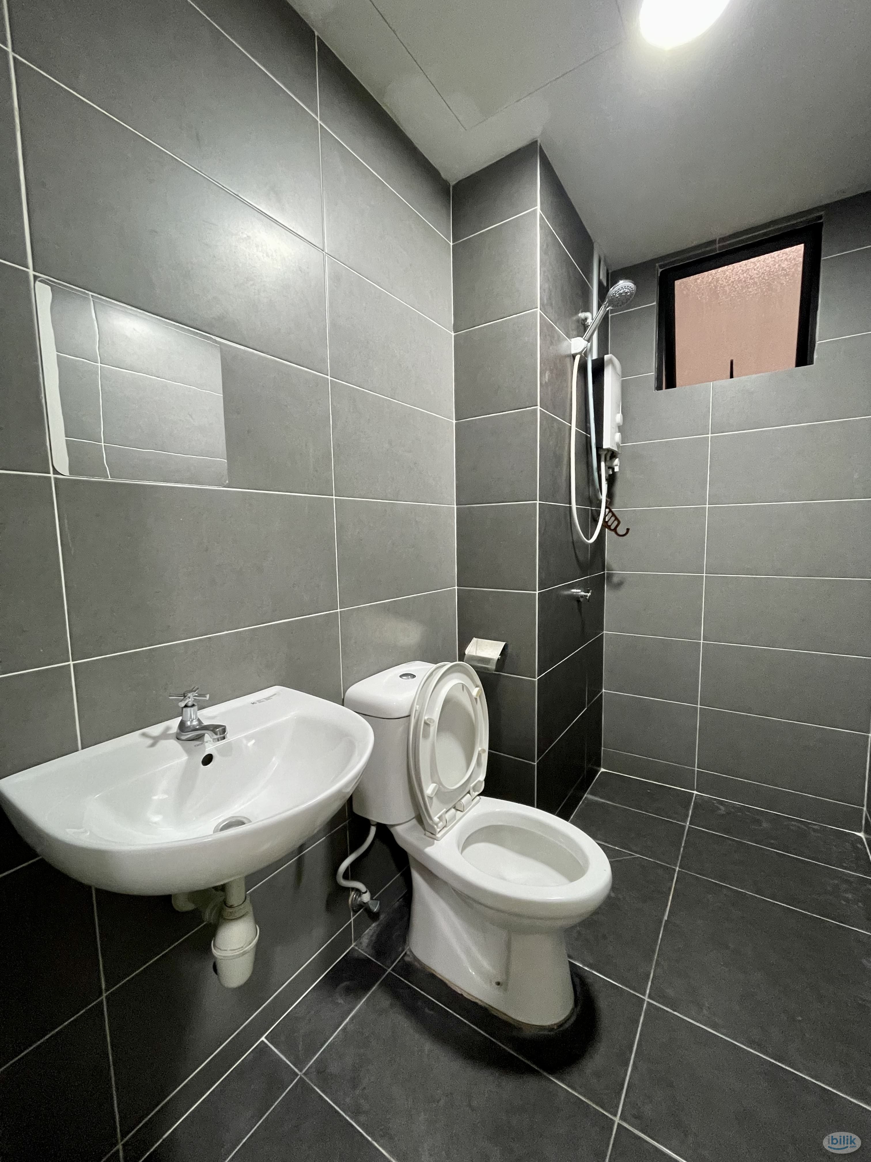 Single Room for Rent @ SENTUL near MRT, LRT KTM 10 mins to KLCC TRX - Image 4