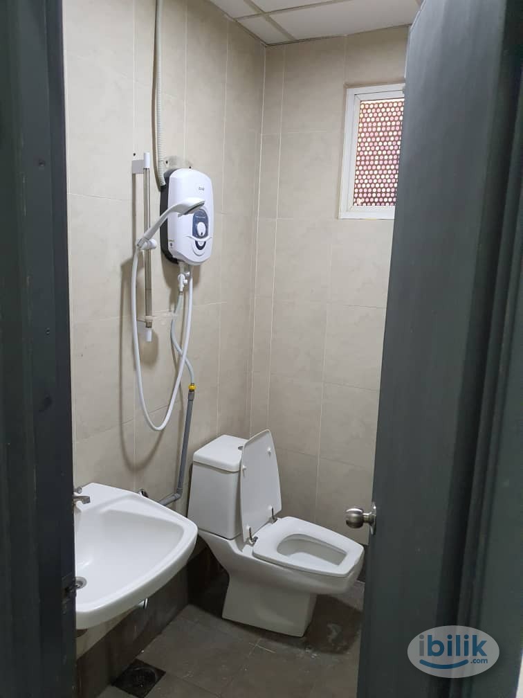 Single Room @ The Strand, Kota Damansara, Sunway Gizza, The Strand Mall, Nexis, Surian MRT, CIMB Bank, Public Bank, Kota - Image 4