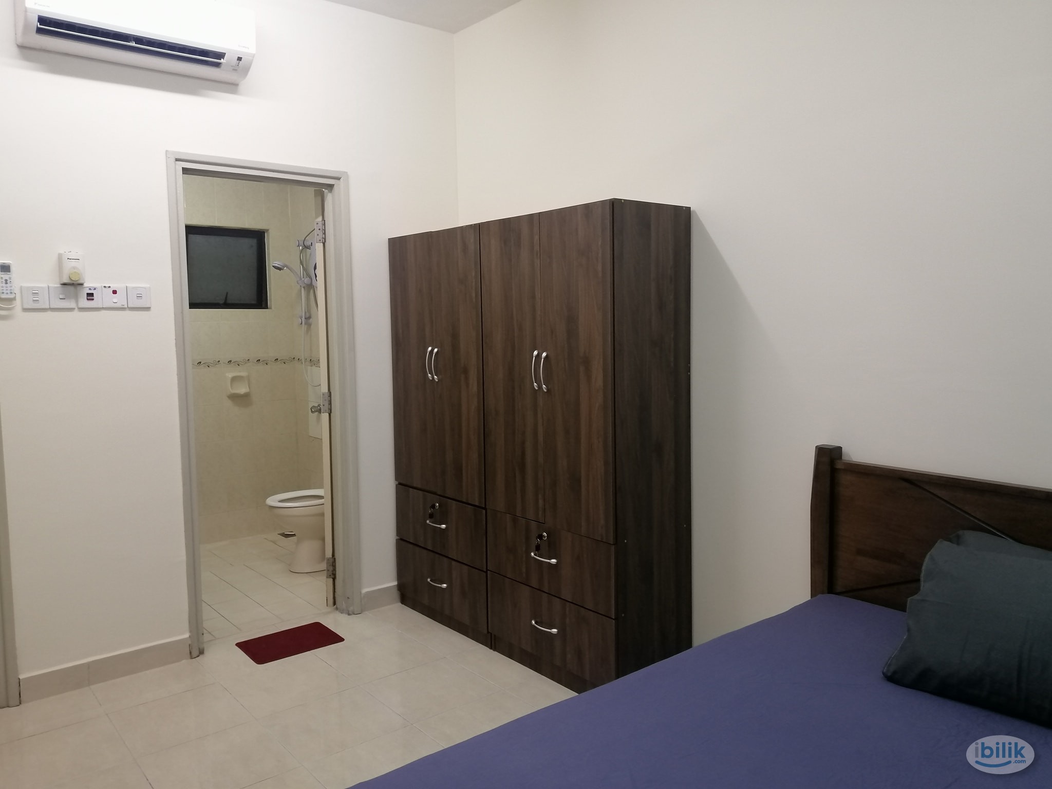 well kept master bed room at pelangi utama condo - Image 1