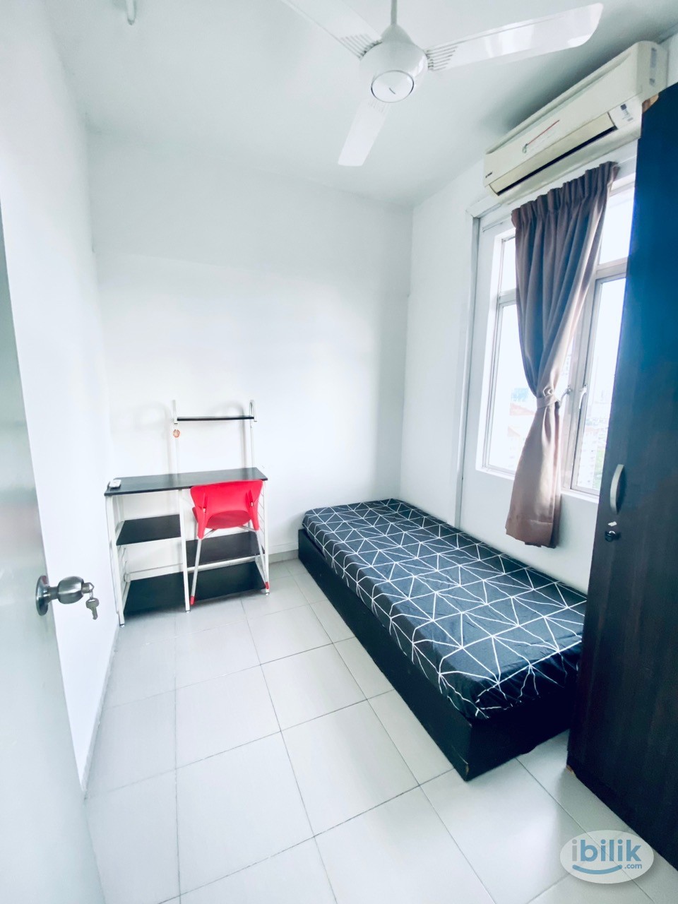 Master Room at South City Plaza, Seri Kembangan - Image 1