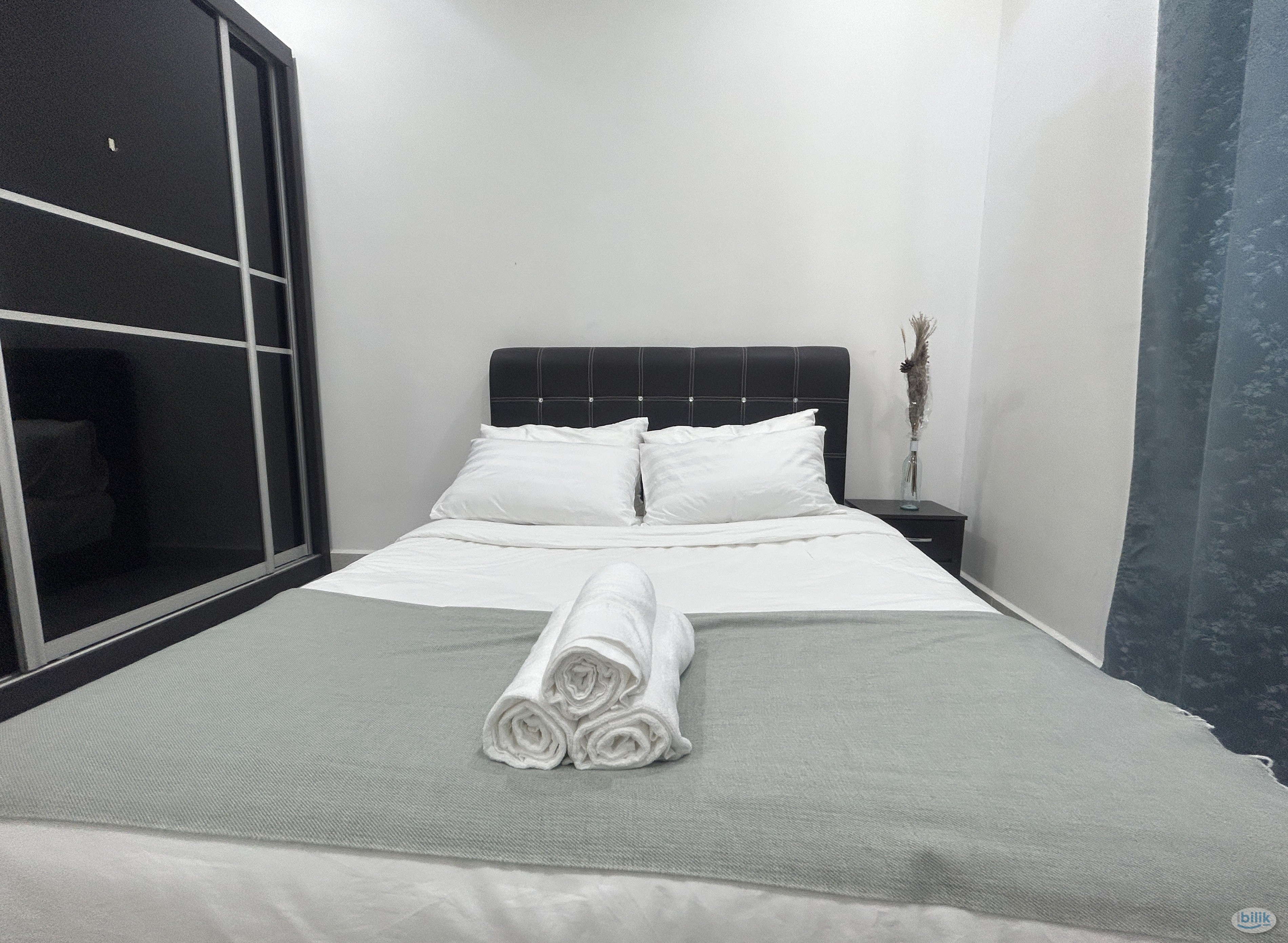 Middle Room at BSP 21, Bandar Saujana Putra near Mahsa, KLIA, Rimbayu,Telok Panglima Garang, Kota Kemuning, Jenjarom - Image 1