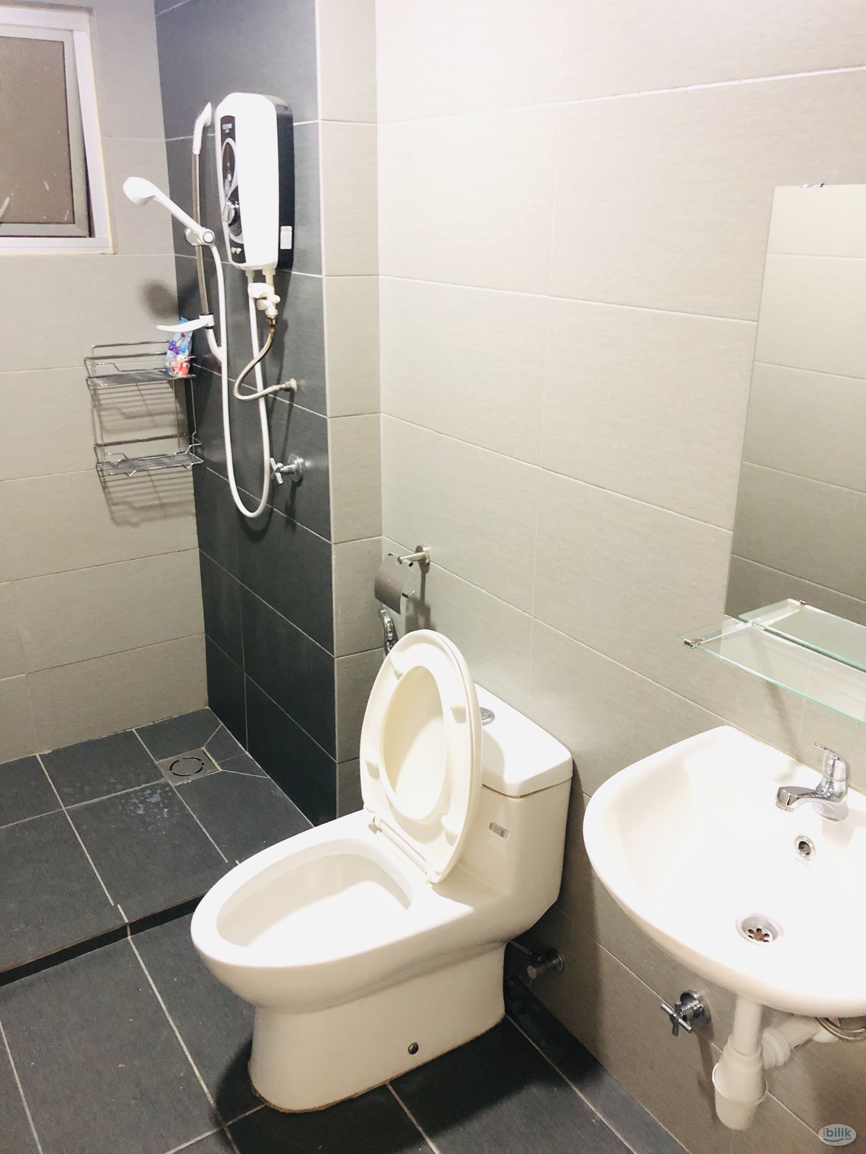 🌟Breathe Easy – Balcony Room Available at Old Klang Road, Kuala Lumpur - Image 4