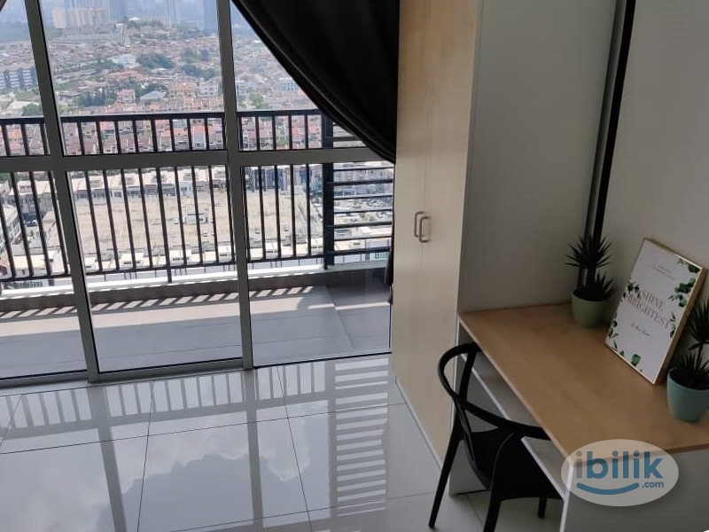 Chill & Relax – Balcony Living at Sri Petaling, Kuala Lumpur - Image 2