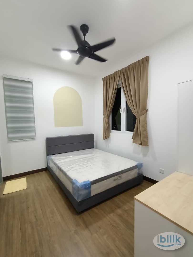 🌟Warm Welcome, Cool Comfort Junior Master at Pinnacle, Sri Petaling - Image 1