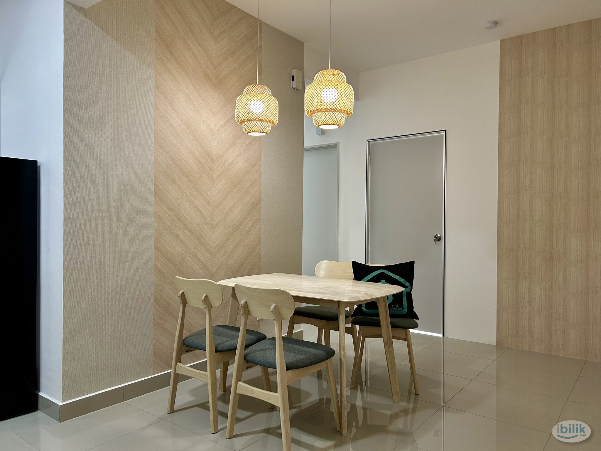Middle Room at Acacia Residences, Sepang - Image 4