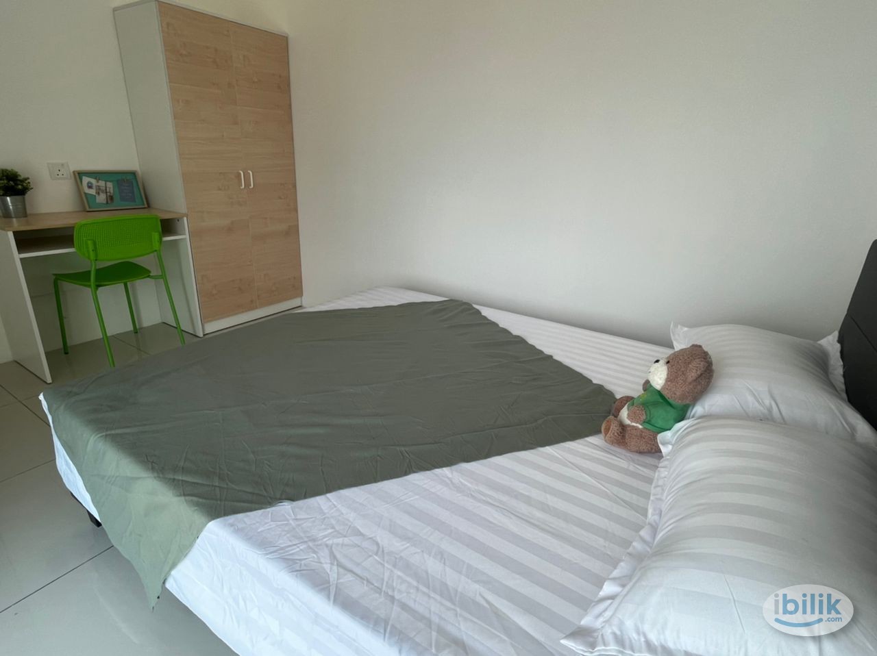 Affordable Middle Room – Great Deal Titiwangsa Views, Kuala Lumpur - Image 1