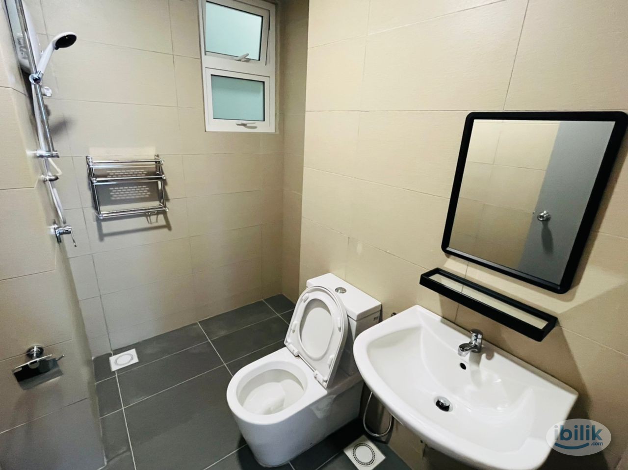 Middle Room – Strategic Location @KL Sentral, City Centre - Image 3
