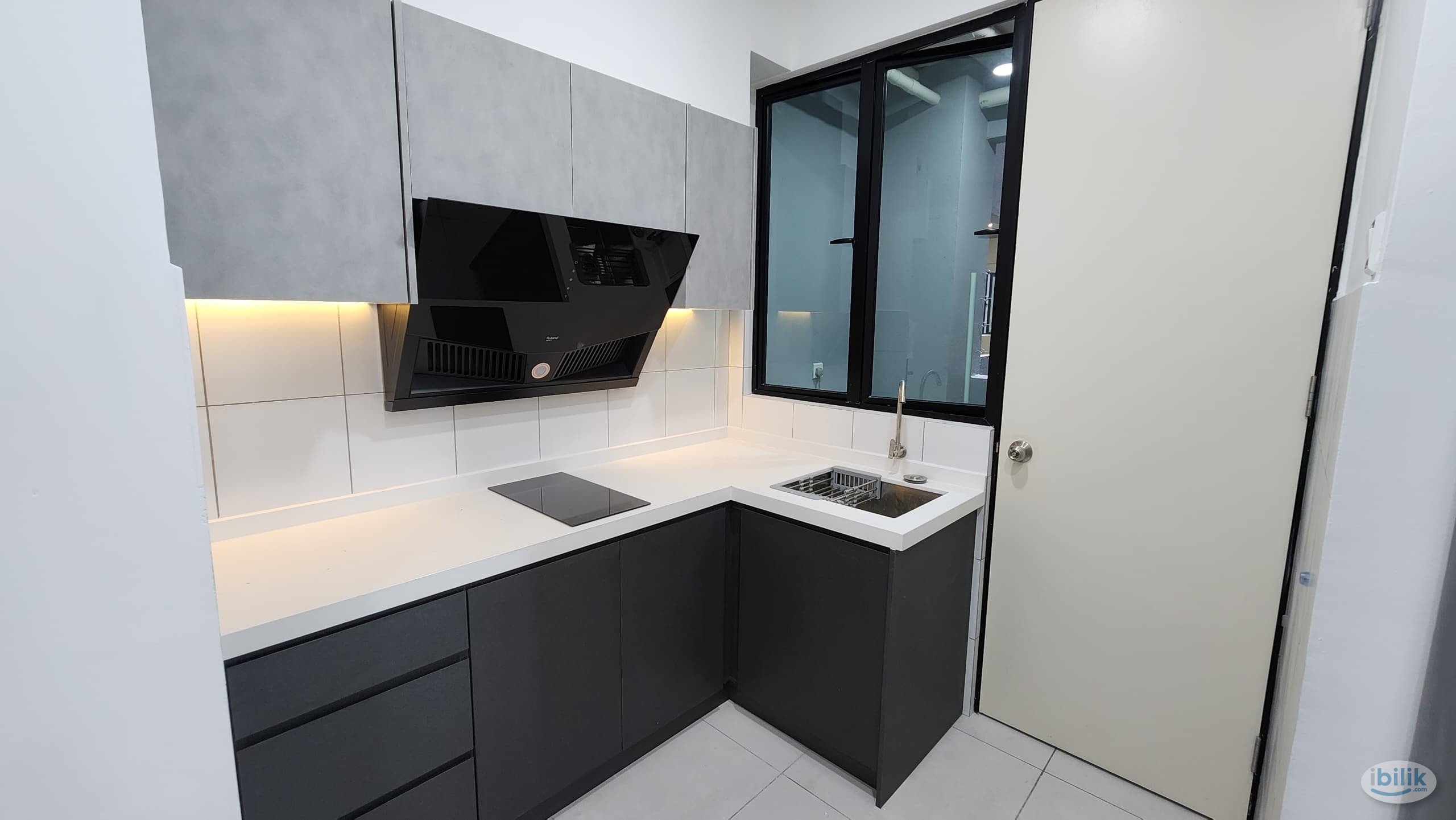 CHERAS -- MEDIUM ROOM -- MAJESTIC MAXIM @ CHERAS - Image 2