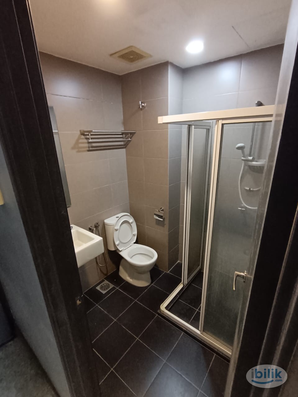 🚘🚇 Immediate Move In Master Room for Rent near Bukit Bintang ⭐ - Image 3