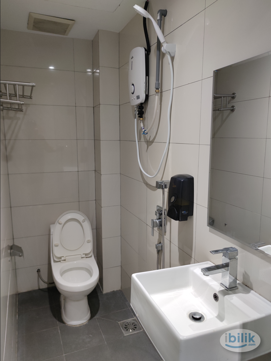 PRIVATE/SINGLE COLIVING ROOM PASAR SENI 🛏 - Image 5