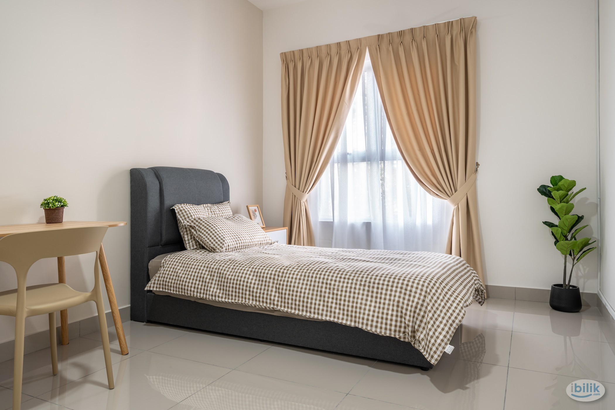 (Muji Theme) Tropicana Aman 1 Medium Room For Rent - Image 1