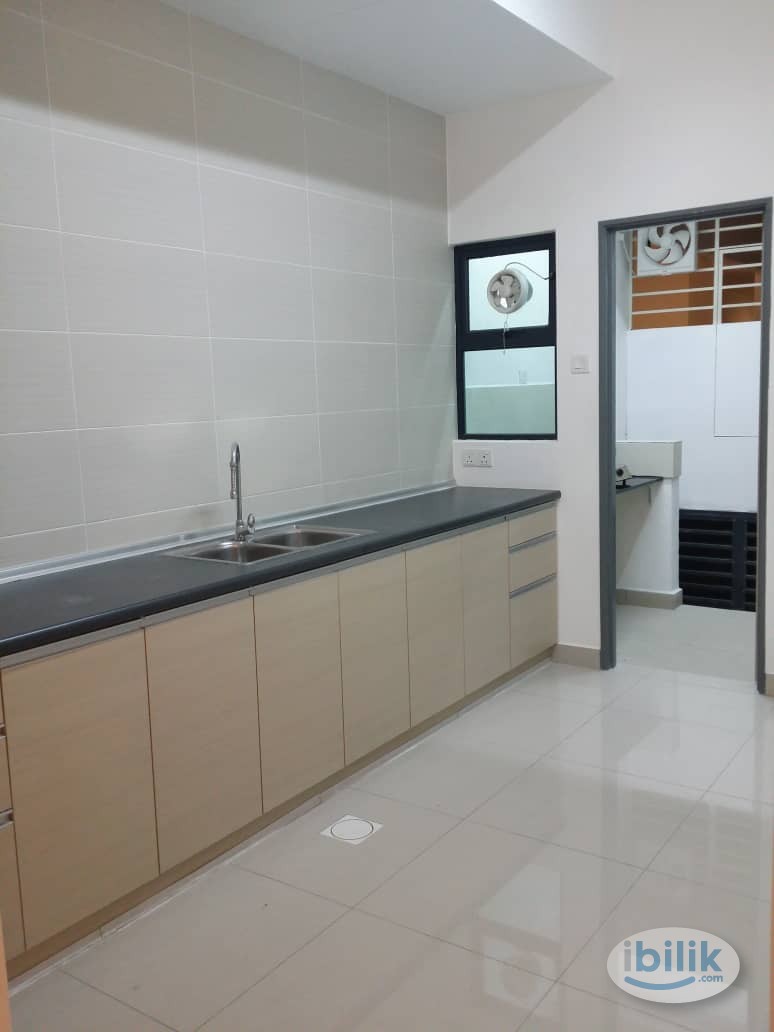 Single Room C/W Bed, For Rent at Amaya Maluri (Near Maluri MRT/LRT) (Walking Distance to Sunway Velocity & AEON Maluri) - Image 3