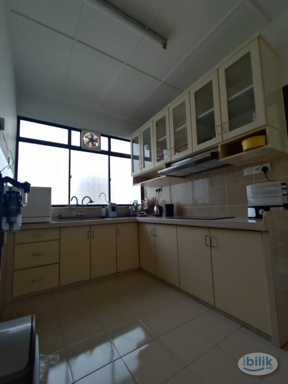 Middle Room at Bayan Lepas, Penang - Image 4