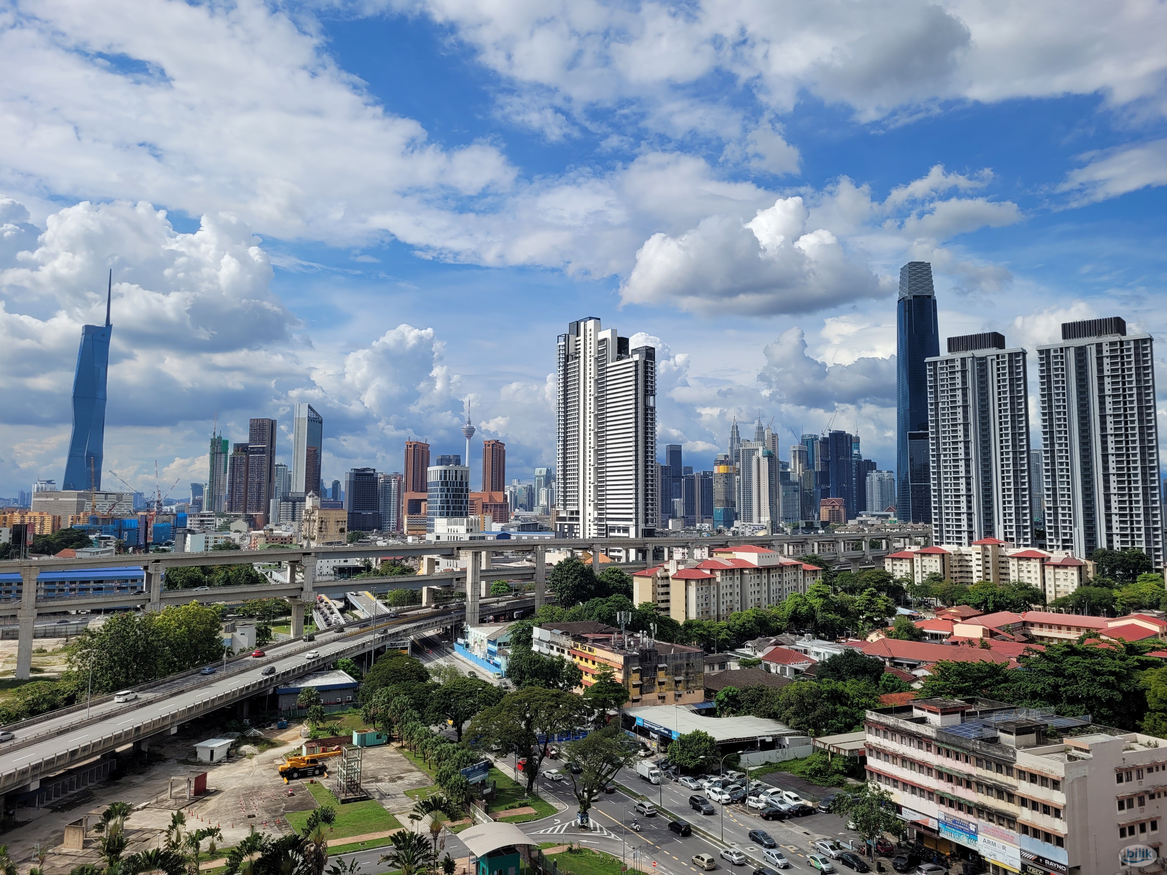 Super Clean Single Room, F/F, All inclusive, Sunway Velocity, Visio, Signature office, near MRT - Image 5