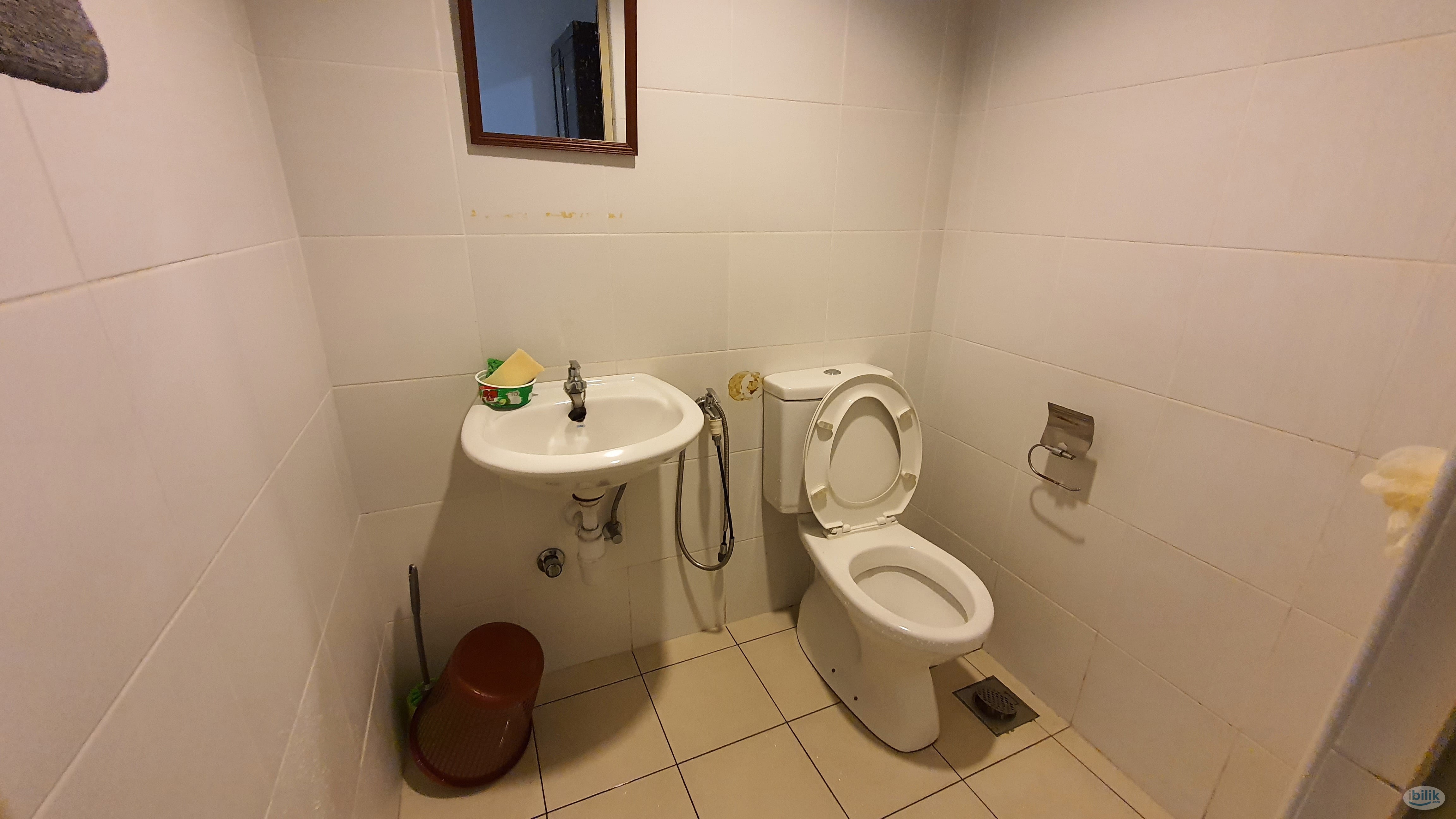 Single Room at Casa Tropicana - Image 5