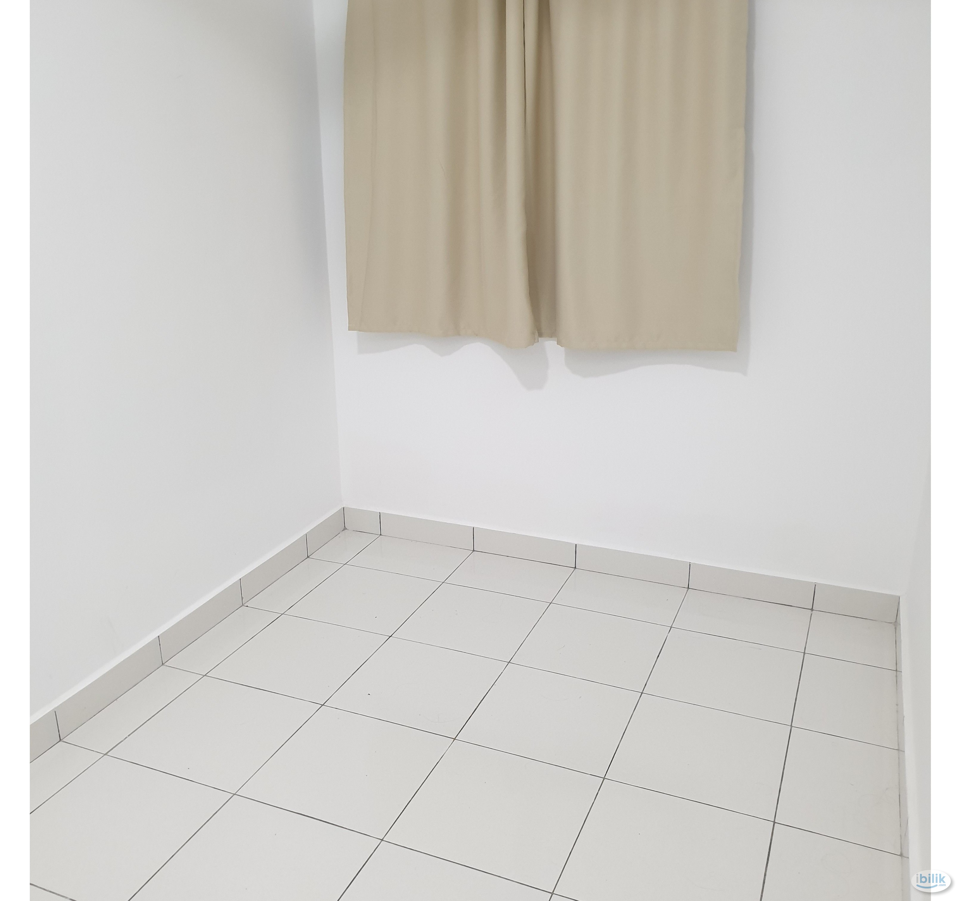 Middle Room Nilai - Residensi Lili  Nilai ( Free Wifi ) - Image 2