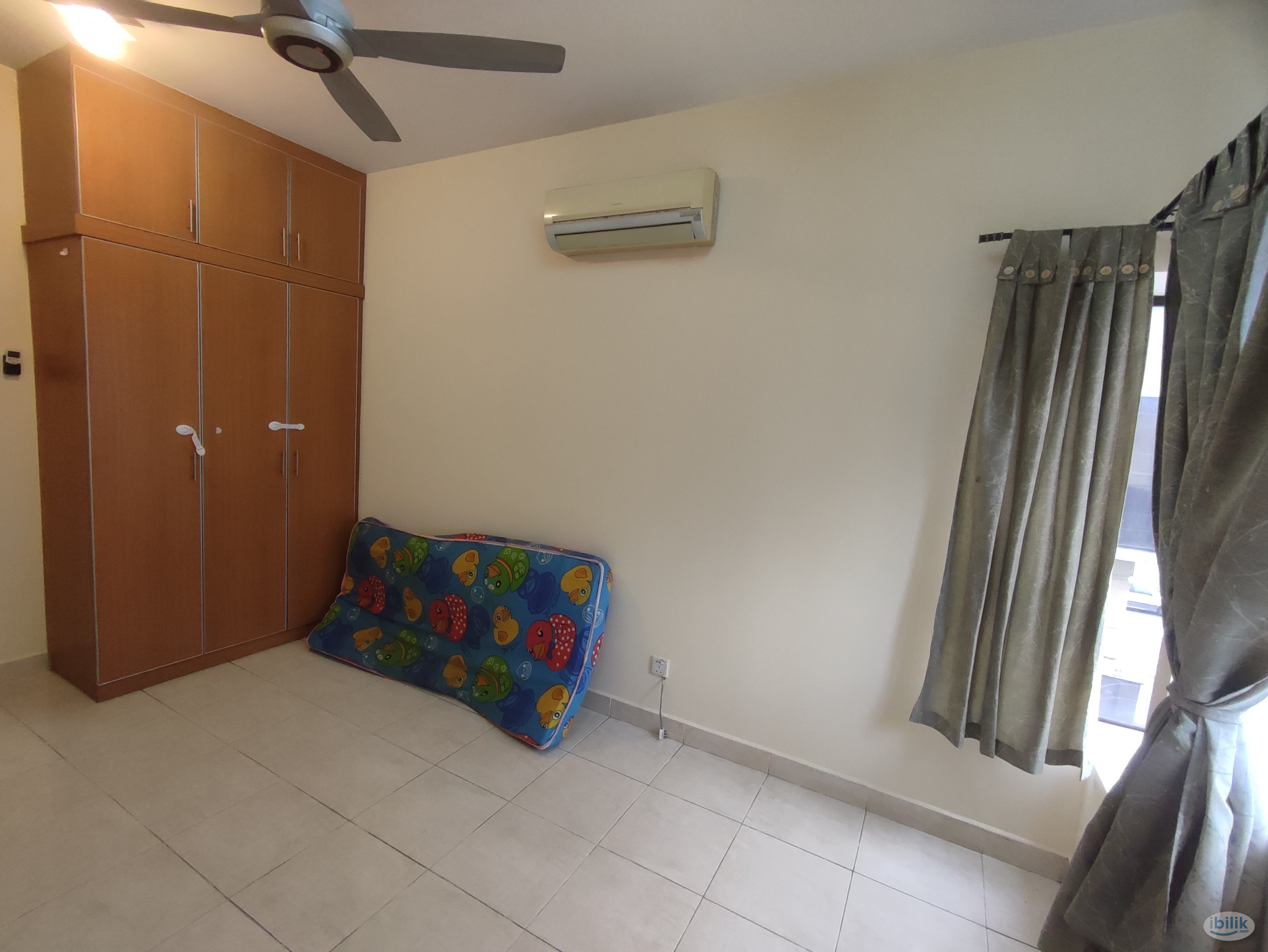 Master bedroom at Pelangi utama condo - Image 3