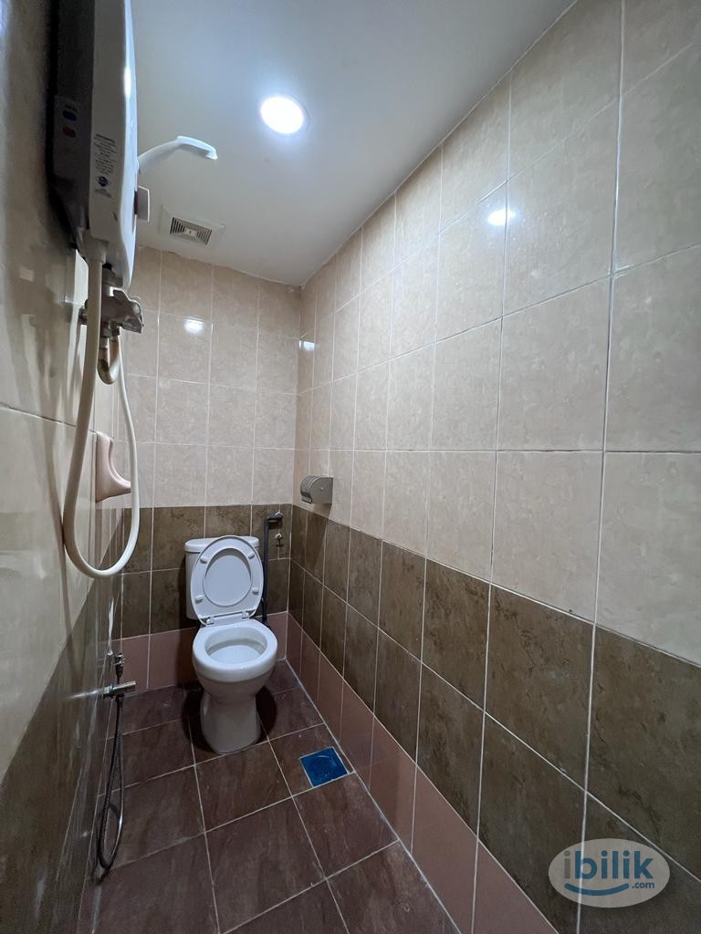 Zero Depo ❗ Room for Rent near LRT USJ21 walking 8 mins 🚄 - Image 1