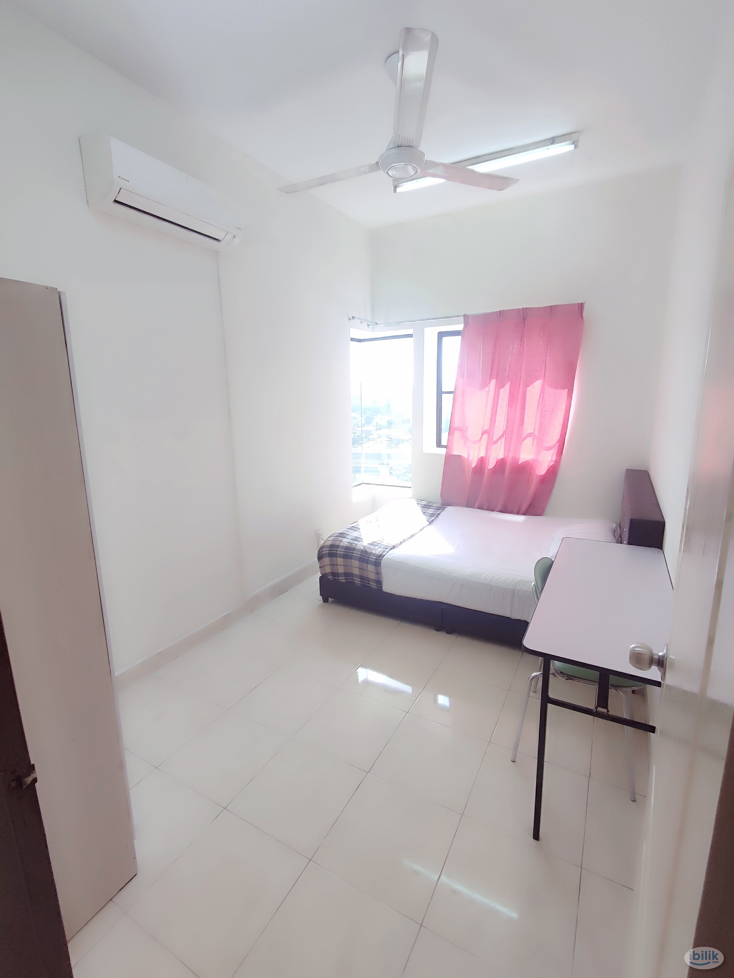⭐⭐⭐ FEMALE MIDDLE ROOM AT PELANGI UTAMA CONDO - Image 1