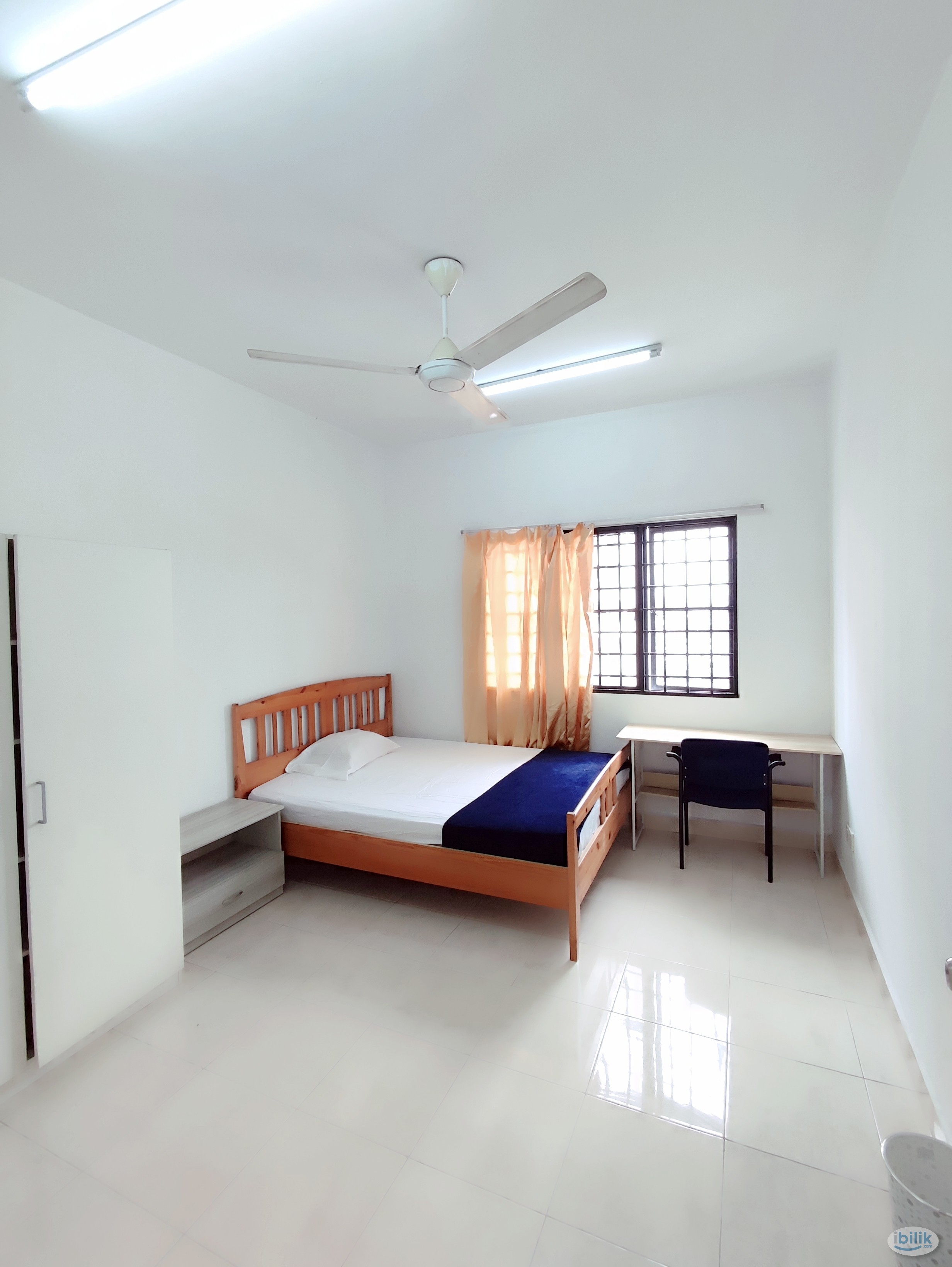 Female master bedroom at Pelangi utama condominium - Image 3