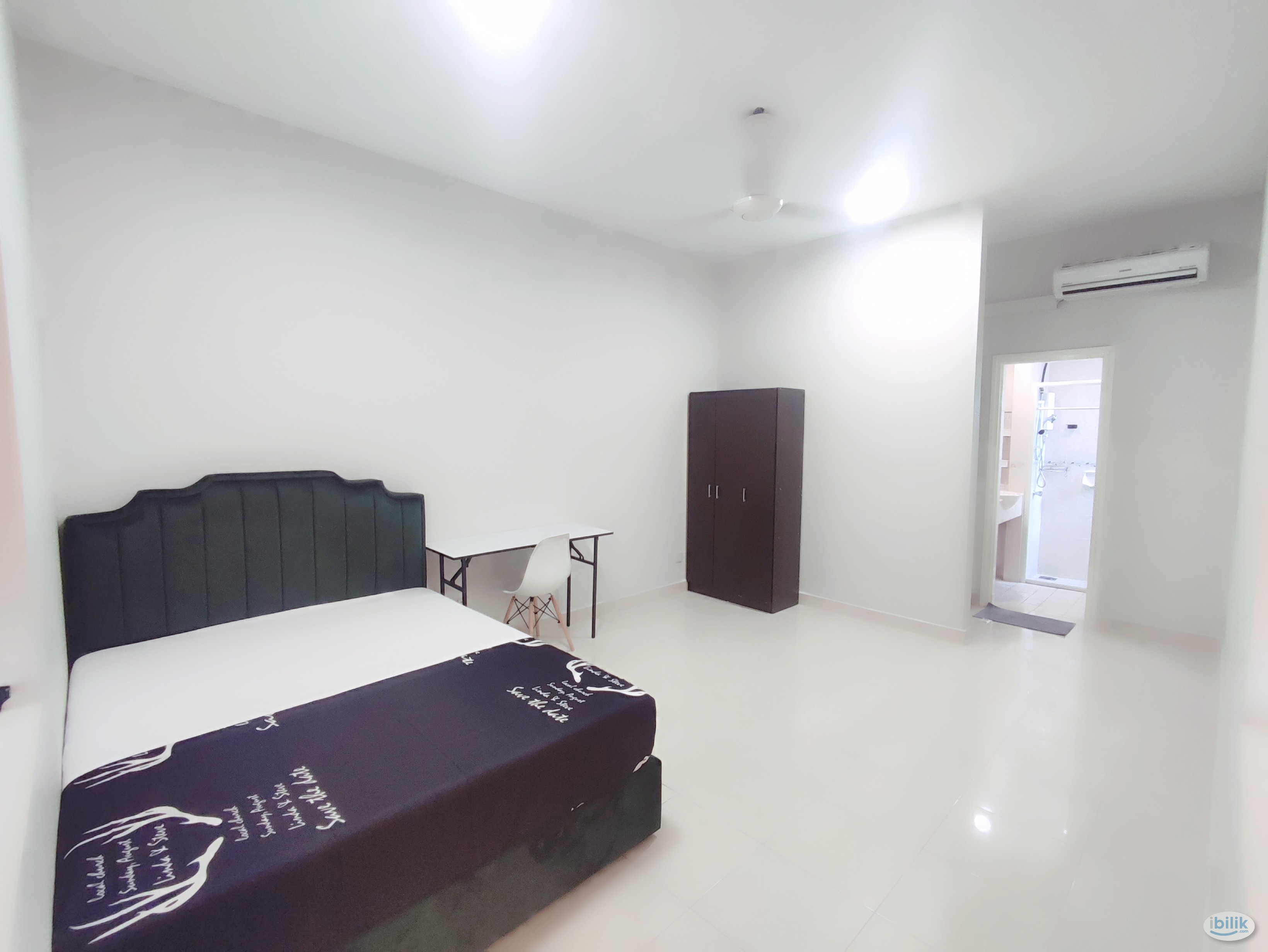 Huge master bedroom at Pelangi utama condominium - Image 4