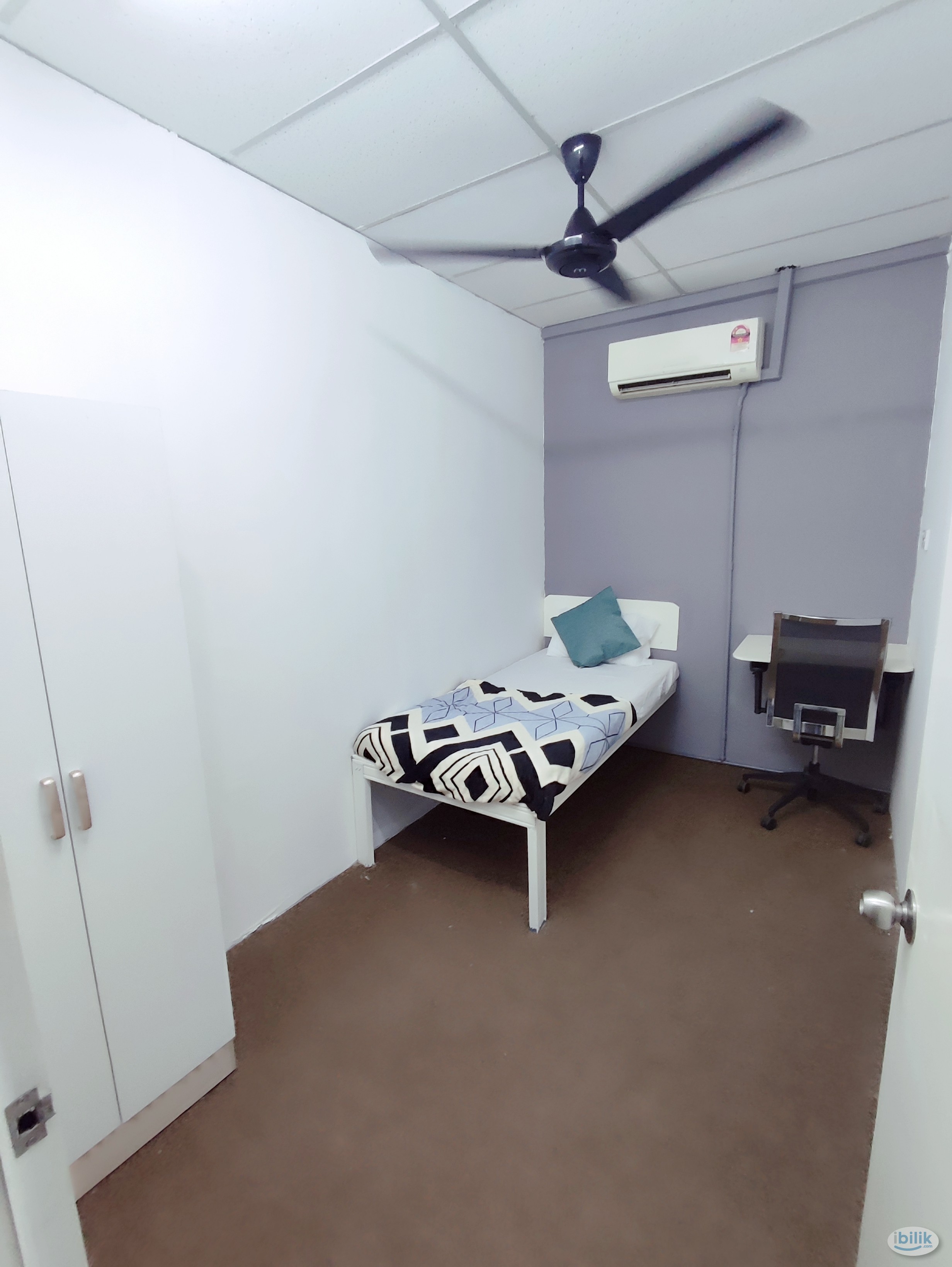 female hostel private room at glomac centro - Image 2