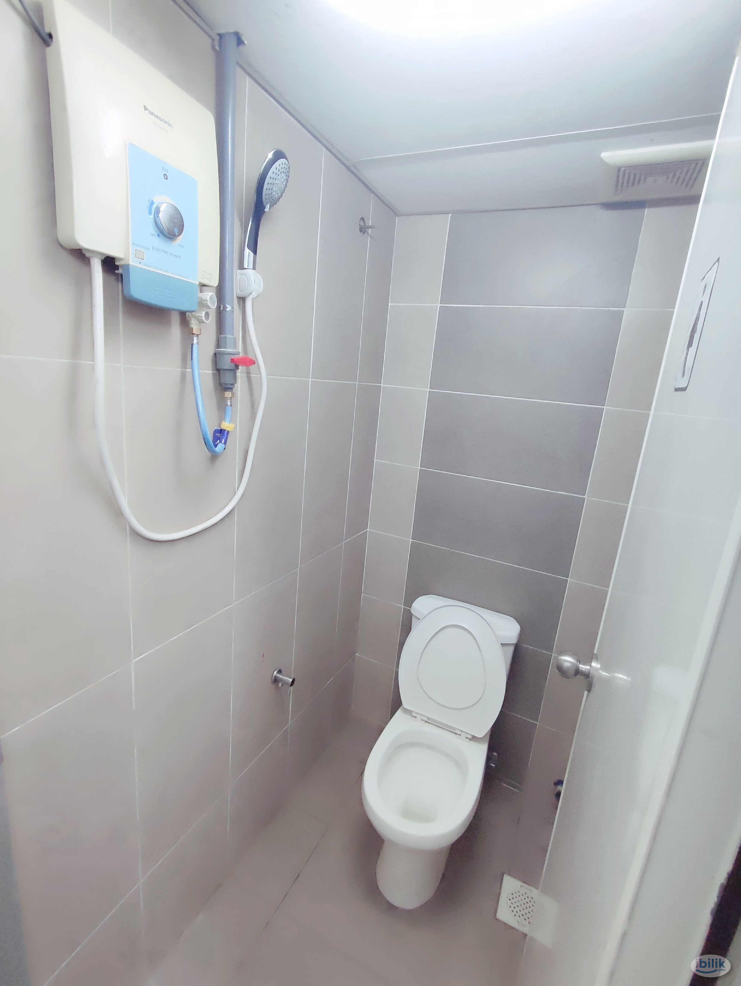 female private room at glomac centro bnadar utama - Image 2