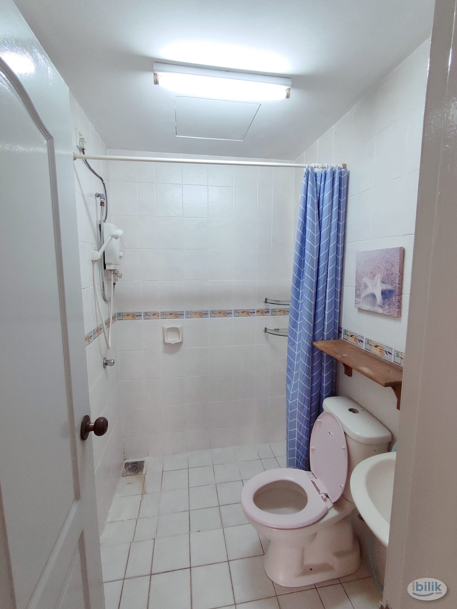 middle room at pelangi utama condo - Image 2