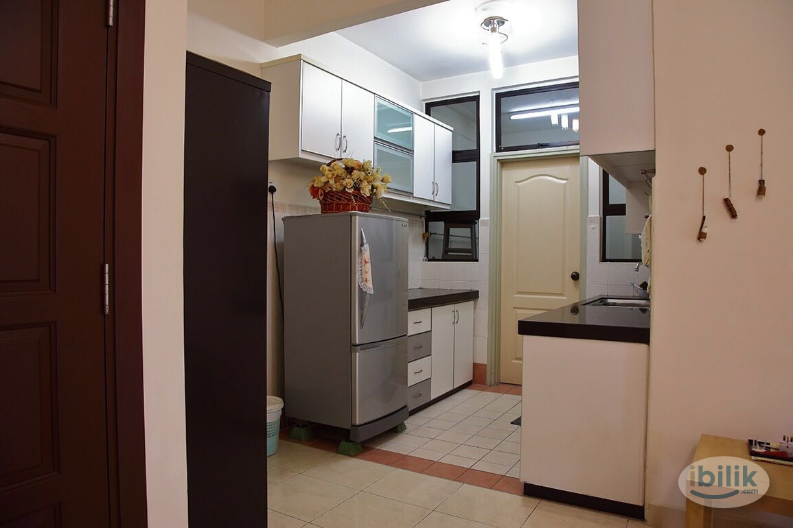 master bed room at pelangi utama condo - Image 1