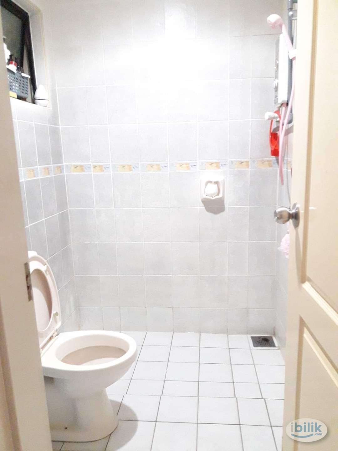 master bed room at pelangi utama condo - Image 3