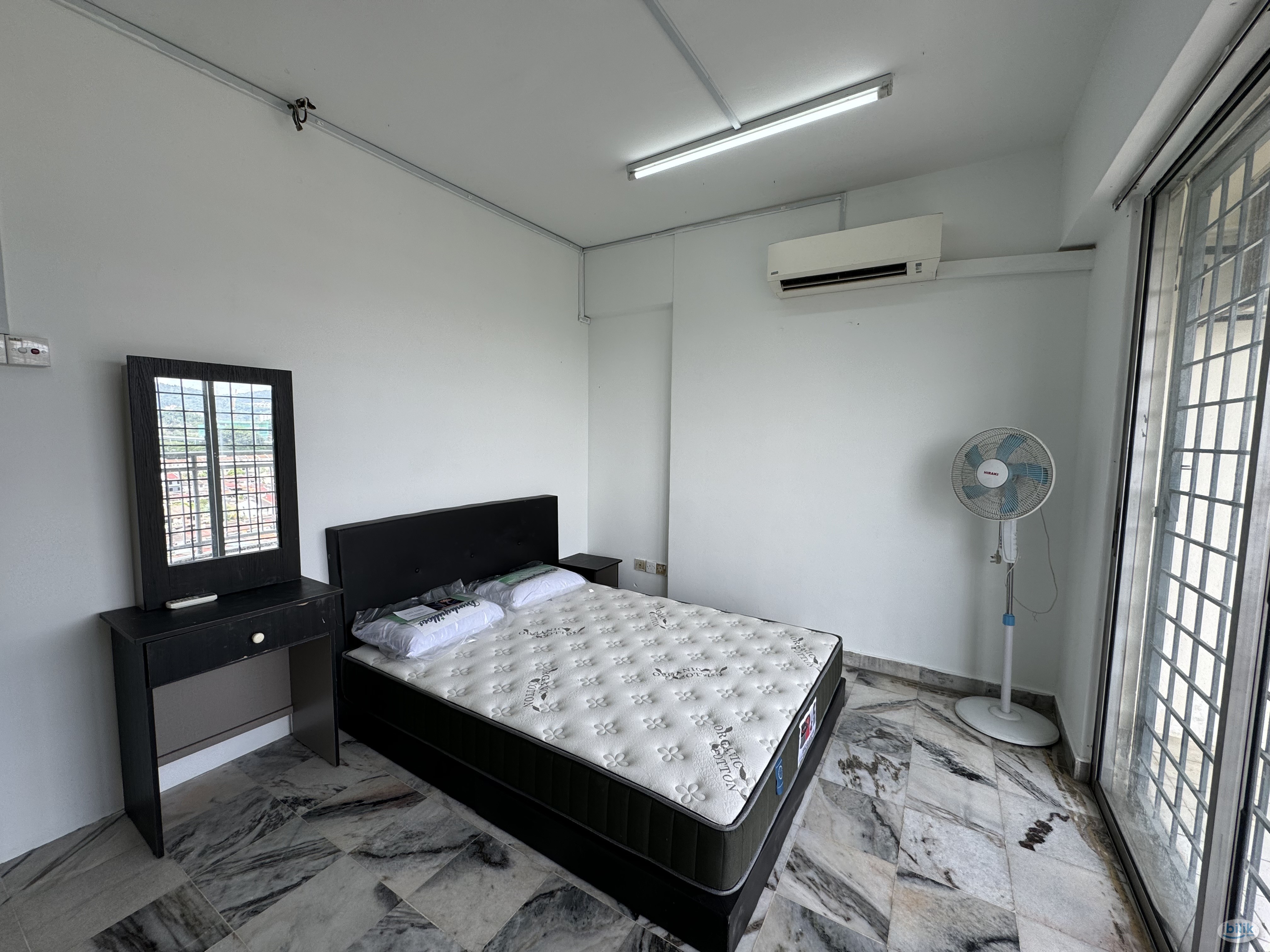 [WITH BALCONY] Middle Room at Seri Mas, Bandar Sri Permaisuri Cheras Taman Ikhsan Taman Ikan Emas Near MRT - Image 1