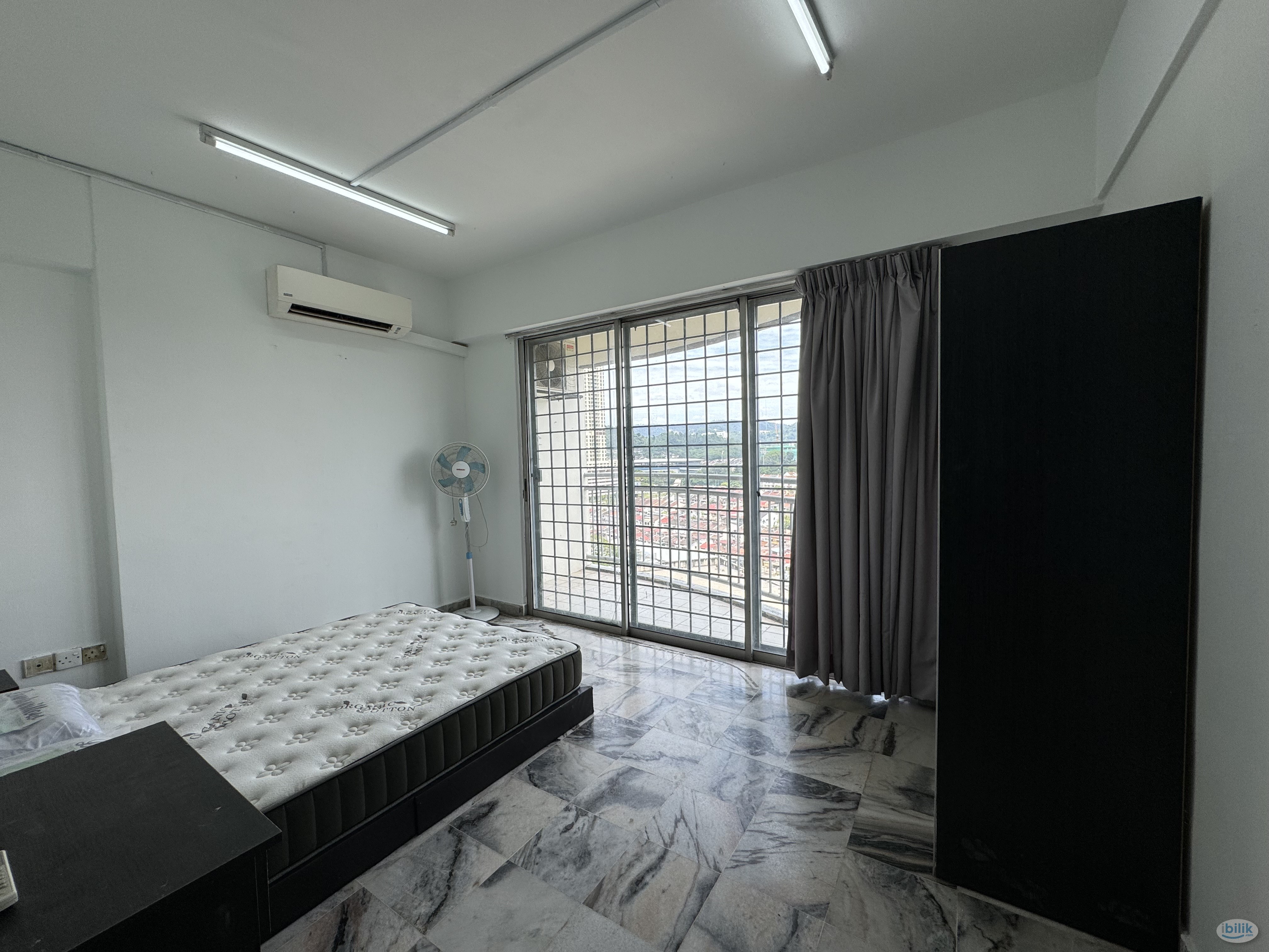 [WITH BALCONY] Middle Room at Seri Mas, Bandar Sri Permaisuri Cheras Taman Ikhsan Taman Ikan Emas Near MRT - Image 3