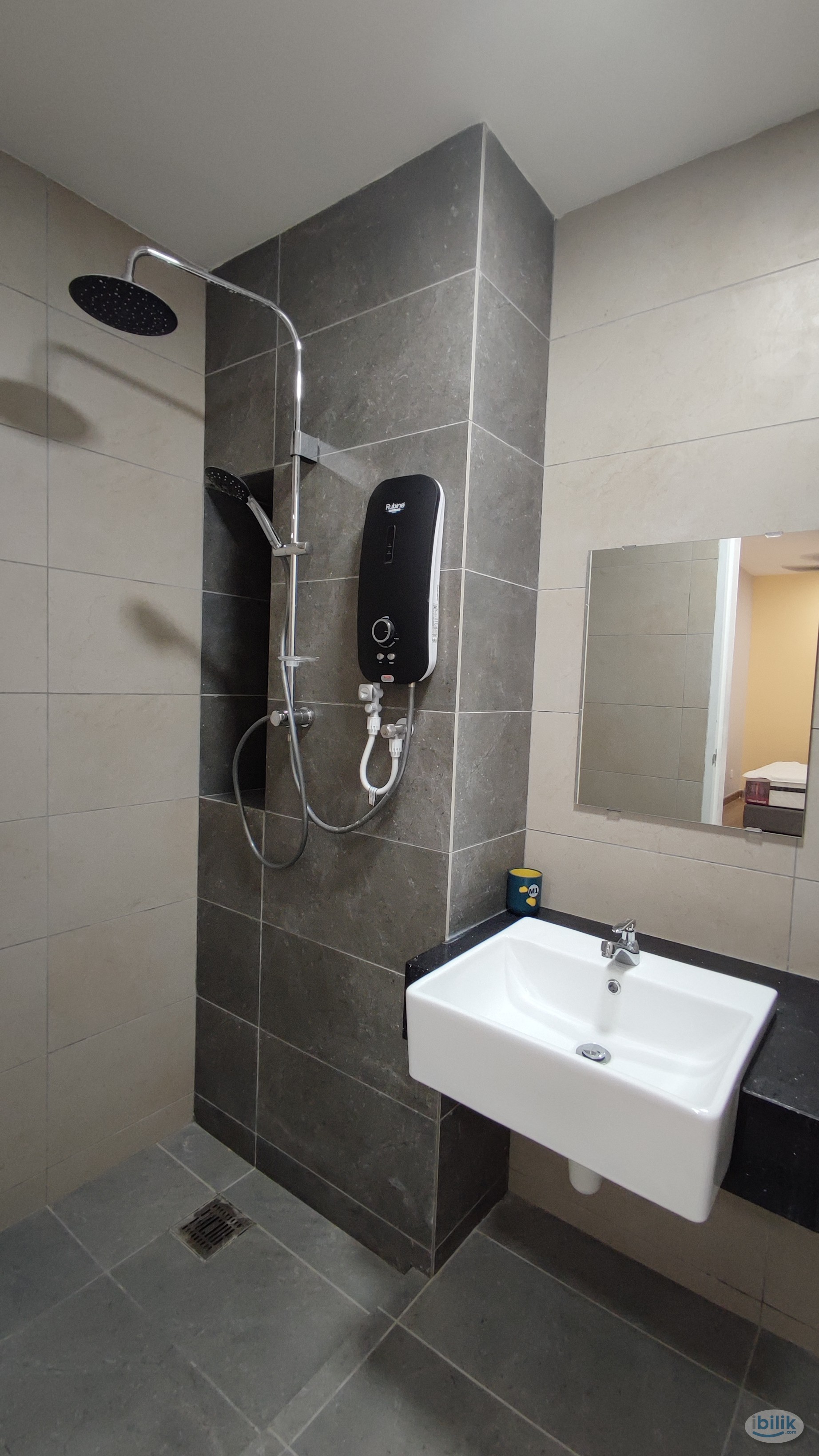Master Room at Ara Tre, Petaling Jaya - Image 3