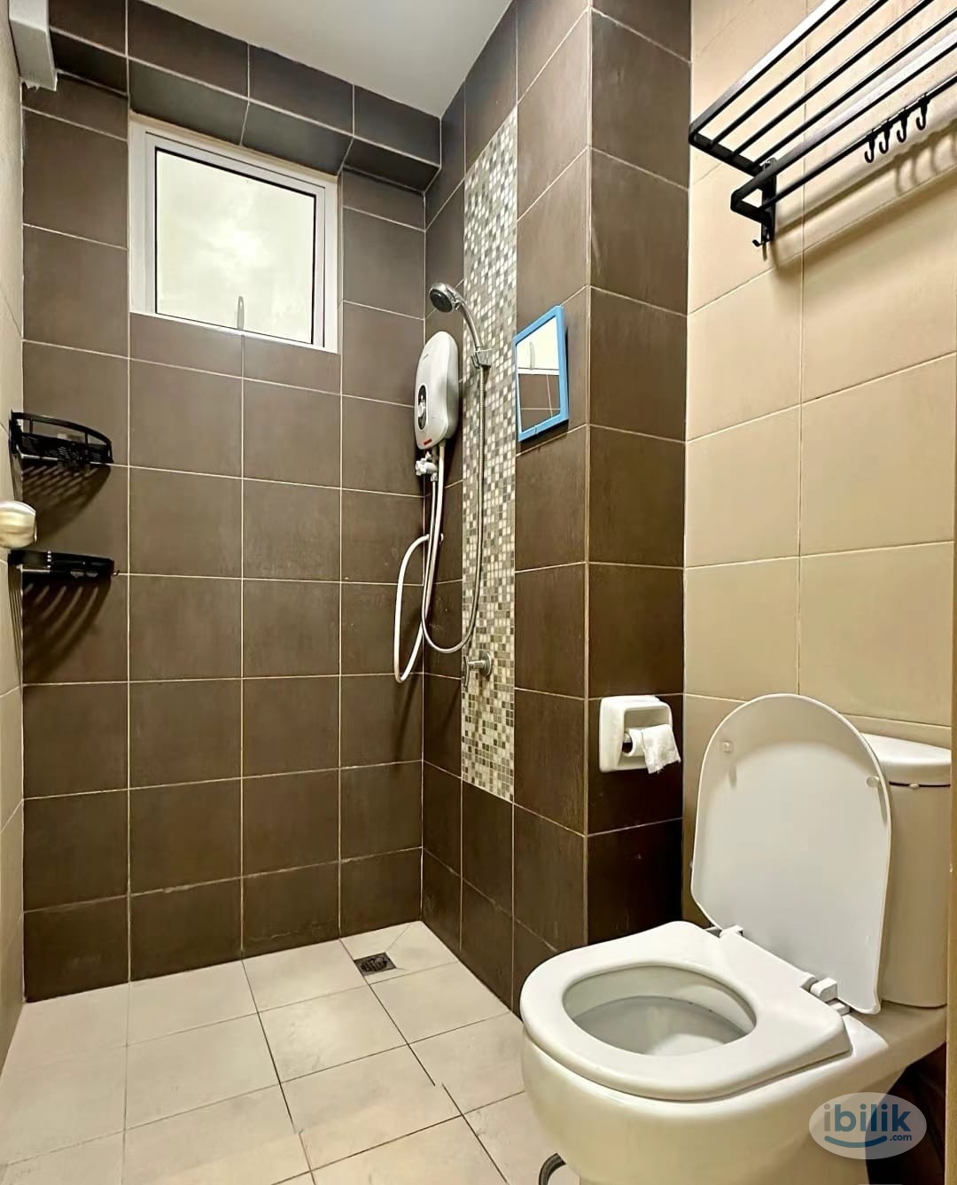 Middle Room at Bayan Lepas, Penang - Image 4