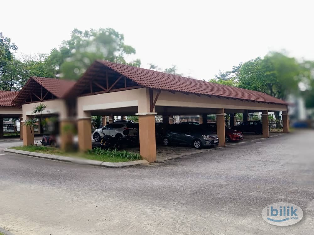 Clean & Nice 🤩 Male Middle Room for rent at Bukit Jelutong, Shah Alam. - Image 5