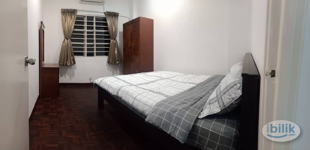 Clean & Nice 🤩 Male Middle Room for rent at Bukit Jelutong, Shah Alam. - Image 1