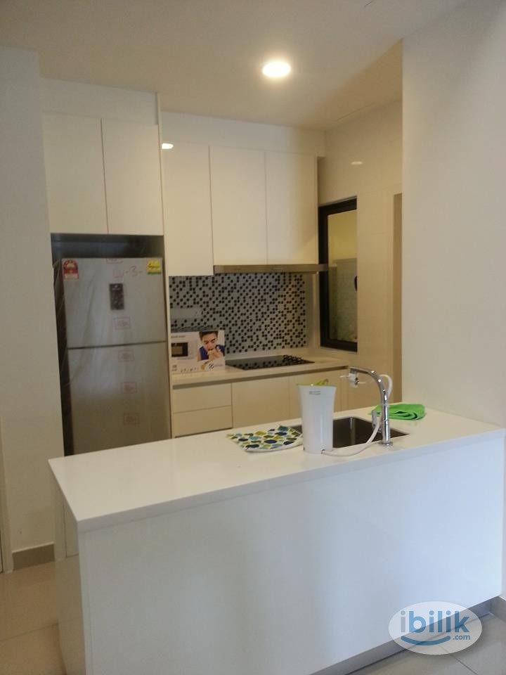Comfortable Shared Room with Private Bathroom for Rent Utropolis - Image 2