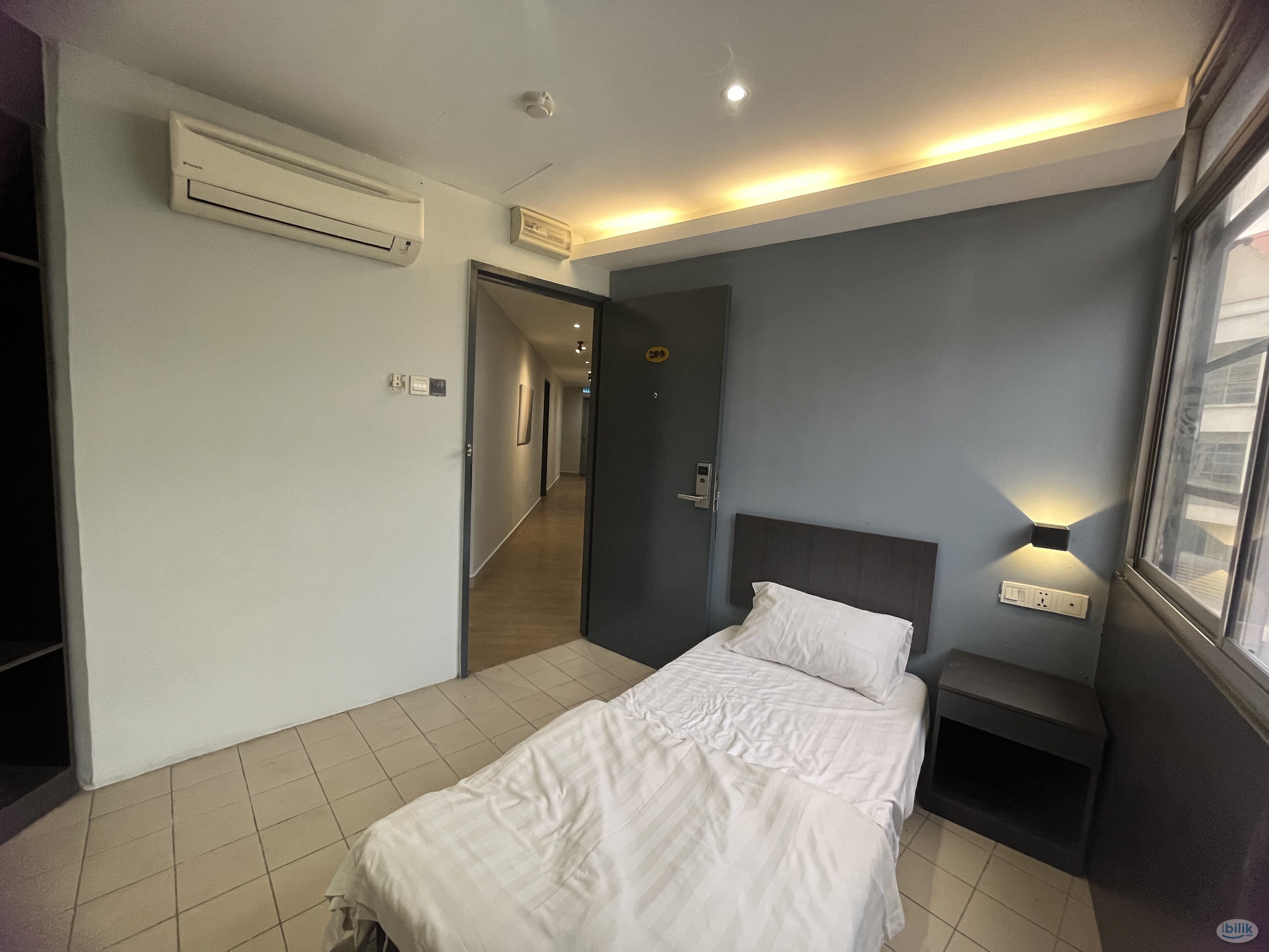 8 min walk to Mentari BRT, Q-Inn Hotel at PJS 8, Bandar Sunway Mentari , BRT Mentari Sunway Pyramid, Taylor's Lakesi - Image 3