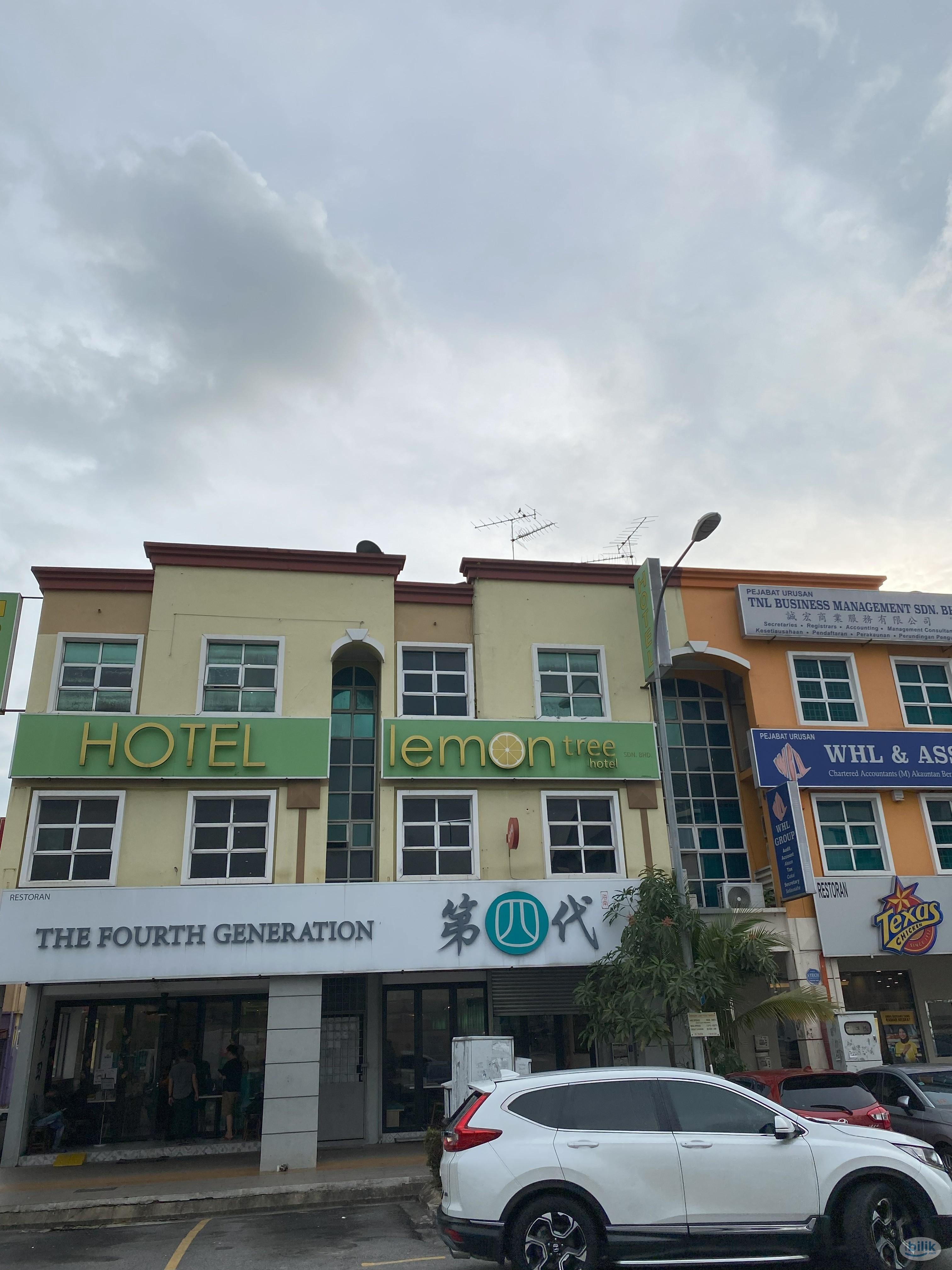5 mins to MRT Kepong Baru, Single Room @ Kepong Baru, Kepong, Lemon Tree Hotel, Dewan Tzu-Chi Jing Si, AEON BiG Kepong - Image 4
