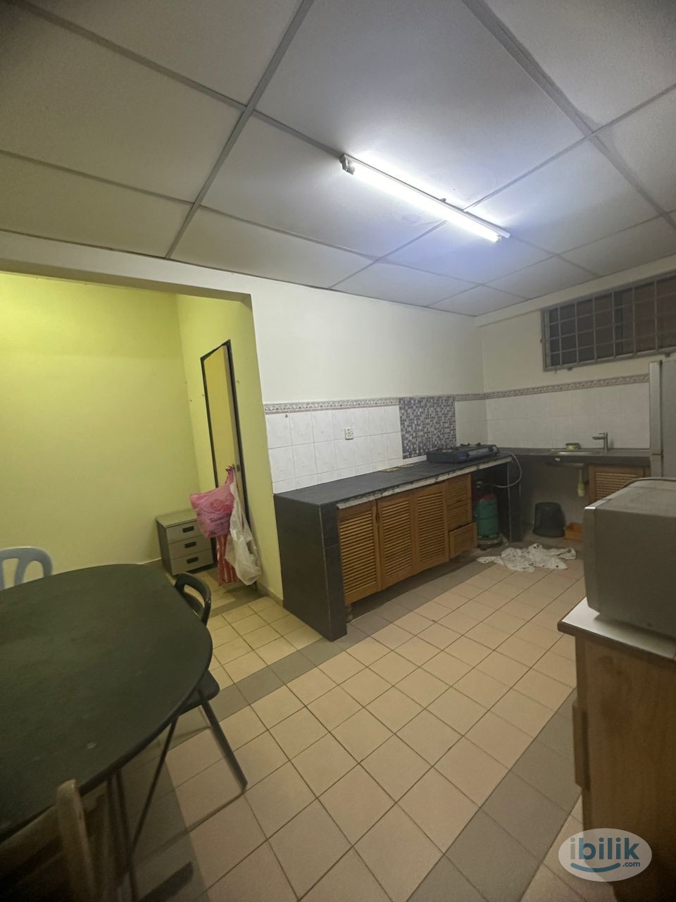 Single Room at Lagoon View, Bandar Sunway - Image 5