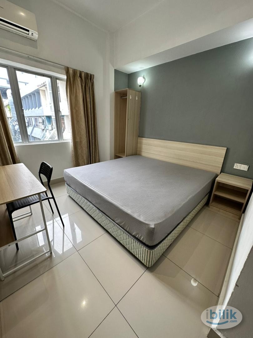 Room for Rent Near to MRT TTDI, Starling Mall, Atria Mall attach with private toilet at Damansara Inn Damansara Jaya, - Image 2
