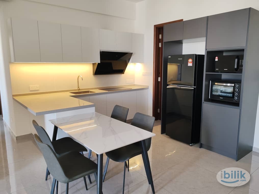 Room at MUZE, PICC – nearby Teleperformance, USM, SPICE, FIZ Bayan Lepas, INTI, Queensbay Mall, Pantai Hospital - Image 3